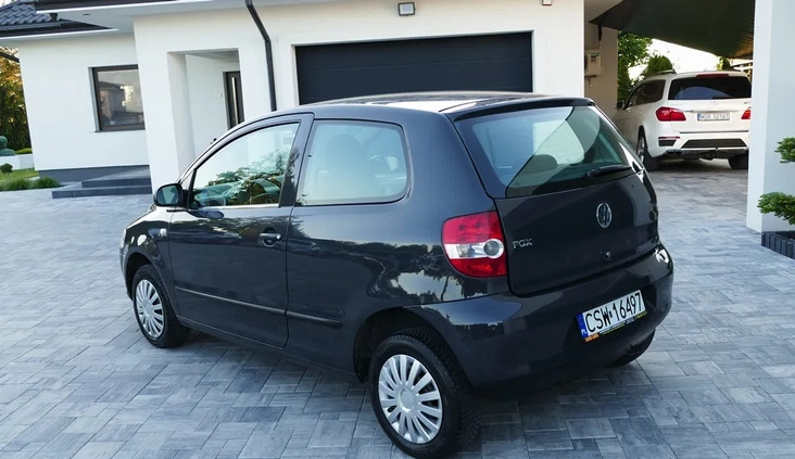 Volkswagen Fox cena 7500 przebieg: 185000, rok produkcji 2007 z Miłomłyn małe 407